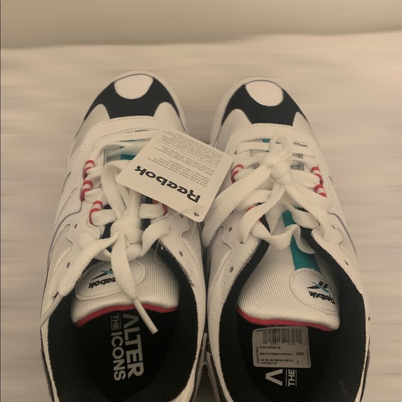 🎉*HOST PICK * 🎉Reebok Classic Leather ATI 90S - Picture 7 of 9